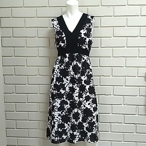 George by Mark Eisen Black/White Tie Back Dress. Size 12